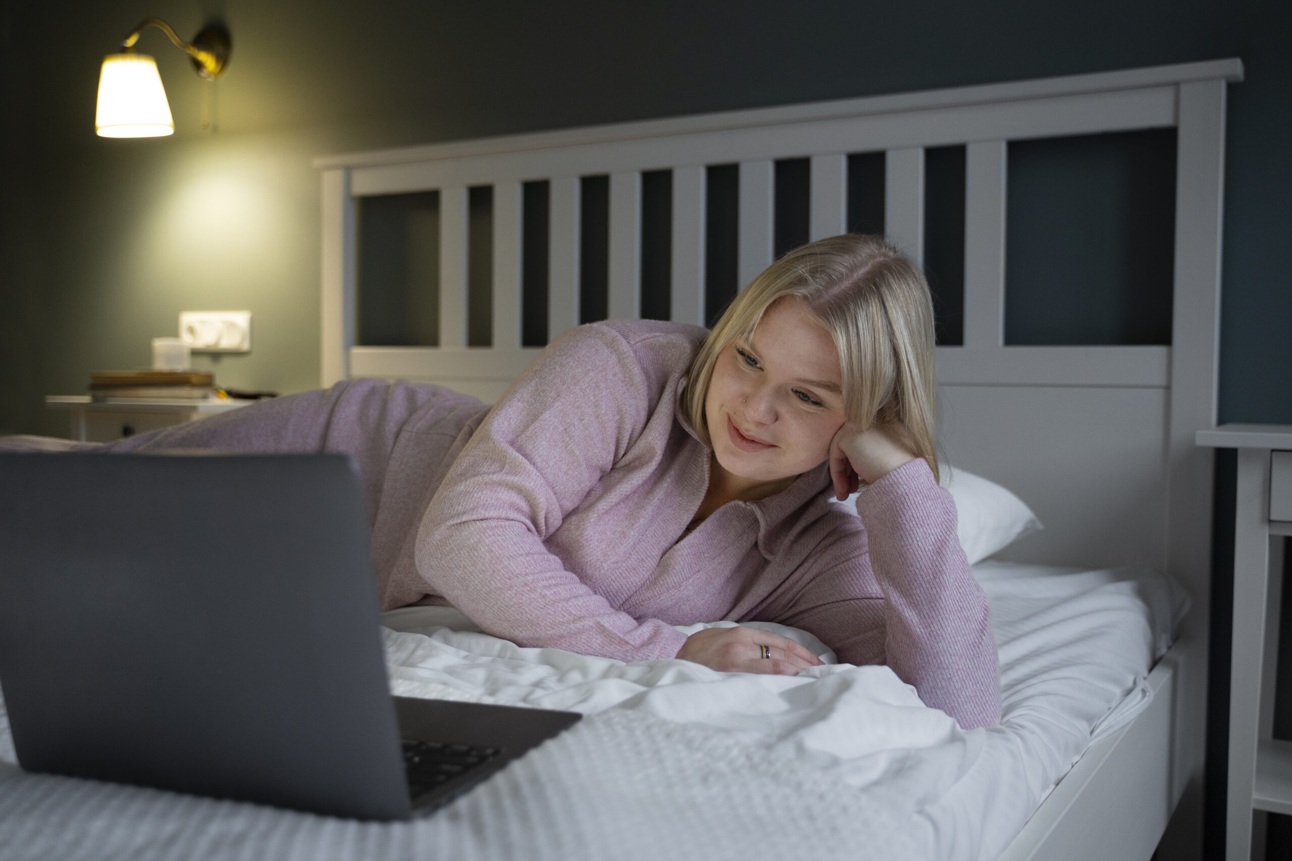 The Mom Sleep Debt Calculator: How to Measure and Recover Lost Sleep